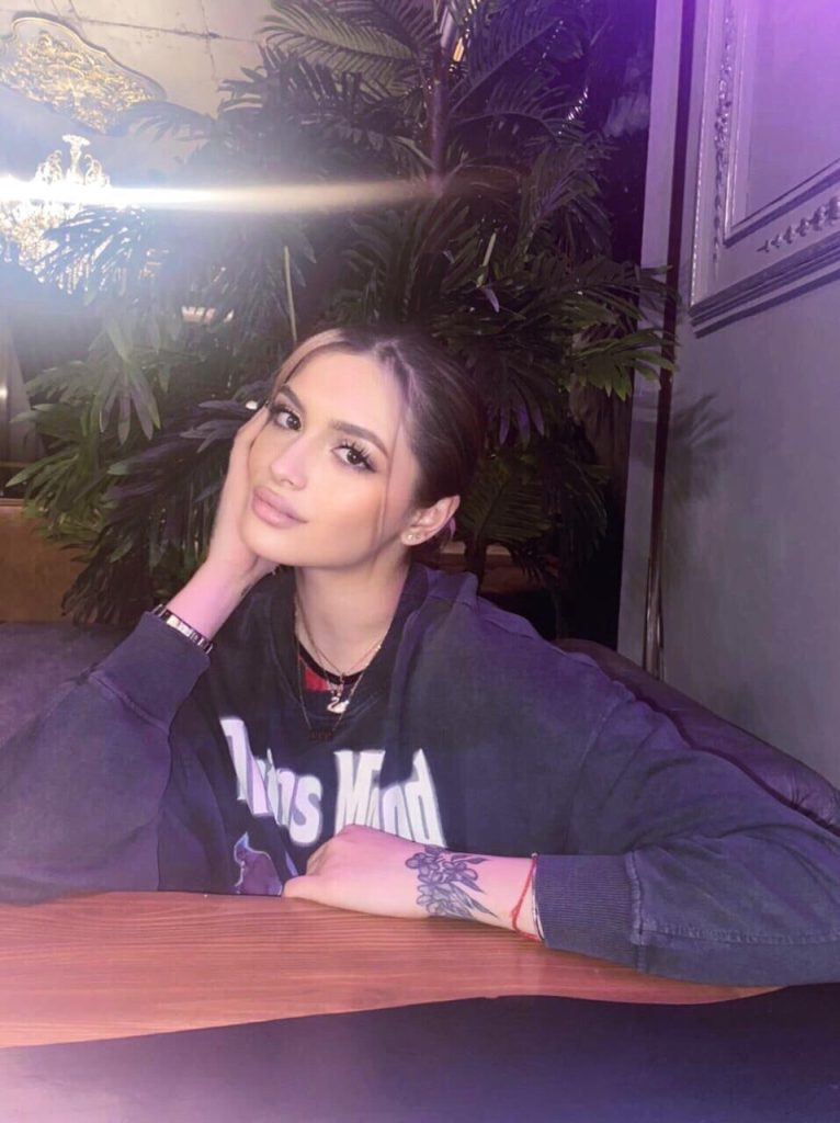 Лучшие эскорт услуги от Бьянка работает в Москве