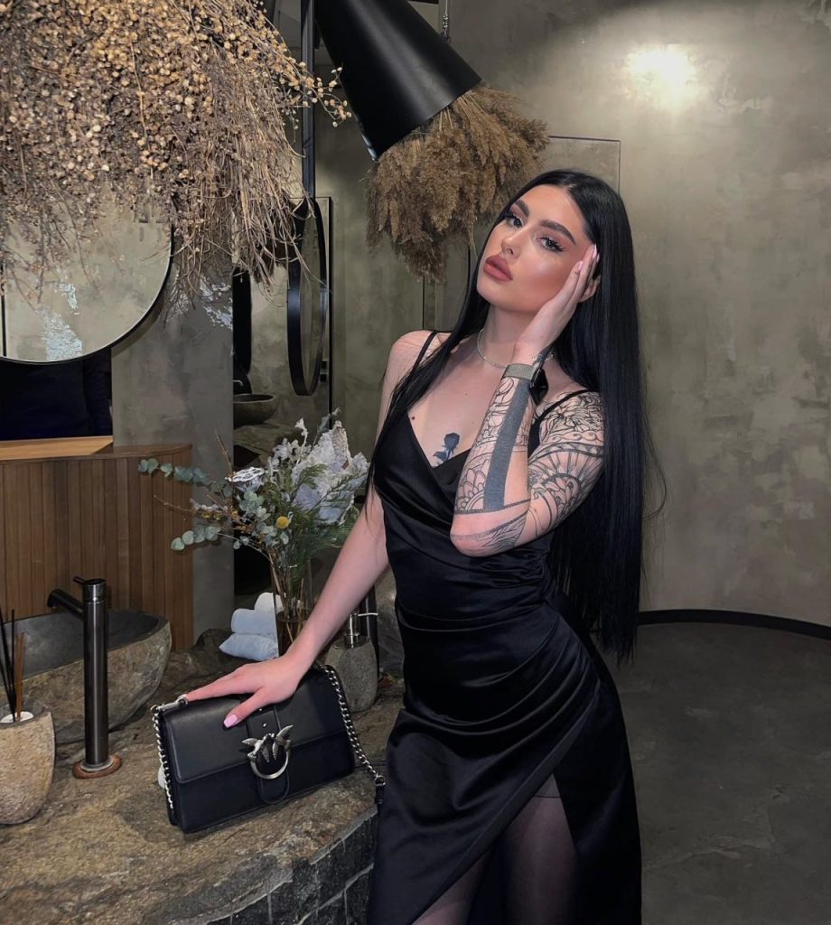 Эскорт модель Лекси