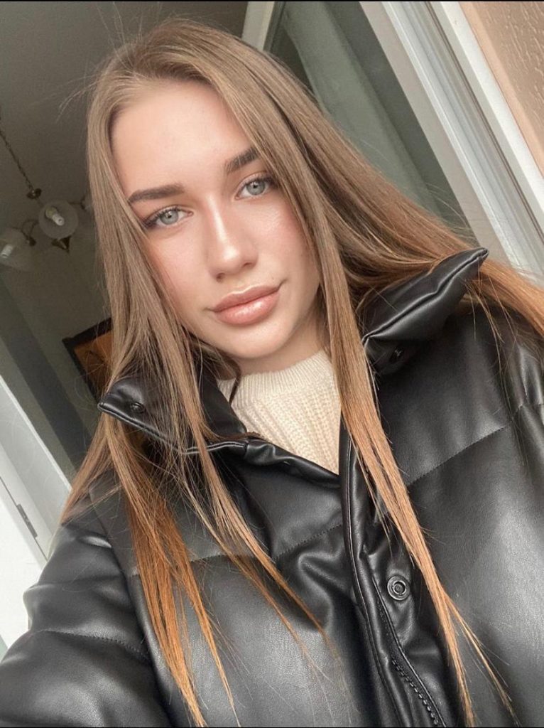 Эскортница Саша в Москве