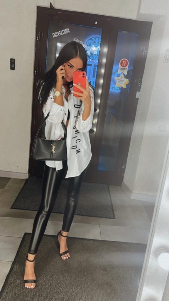 Эскортница Дита